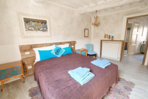 La Boheme suite with AC and wifi